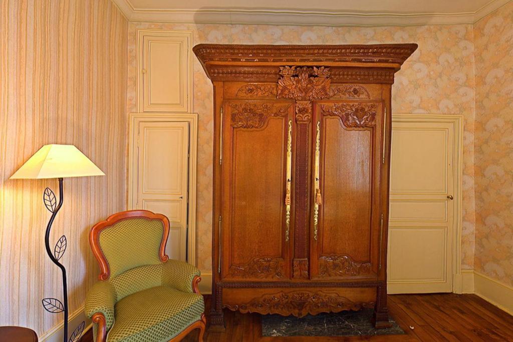 Amphore Du Berry Saint-Amand-Montrond Room photo