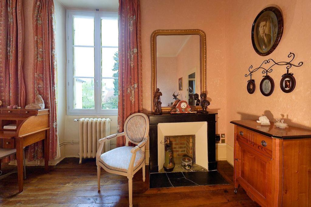 Amphore Du Berry Saint-Amand-Montrond Room photo