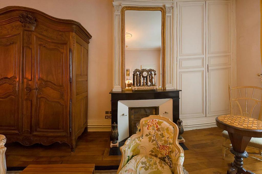 Amphore Du Berry Saint-Amand-Montrond Room photo