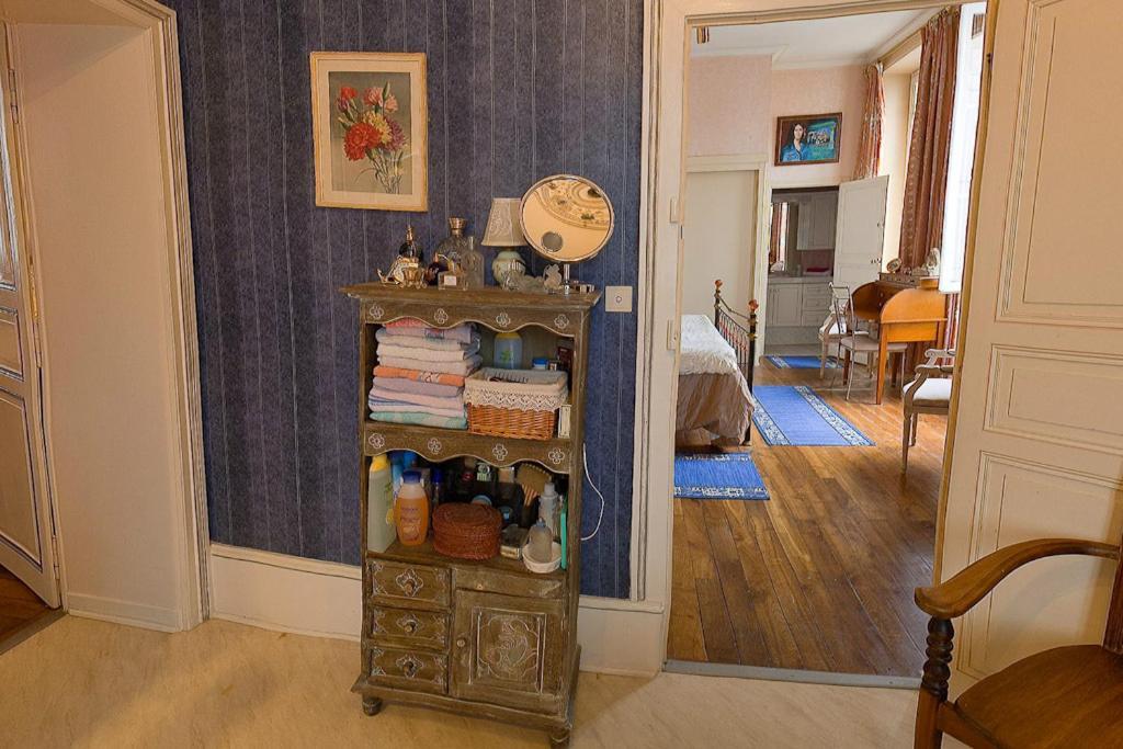 Amphore Du Berry Saint-Amand-Montrond Room photo